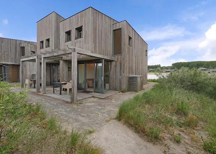 Familie | 4 Pers. Landzijde En Waterzijde *