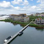 Familie | 4 Pers. Landzijde En Waterzijde *